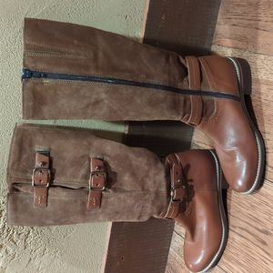 Clark's brown boots